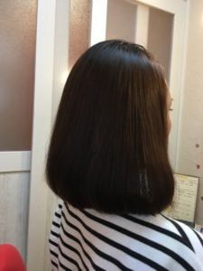 キラ・髪艶ストレート