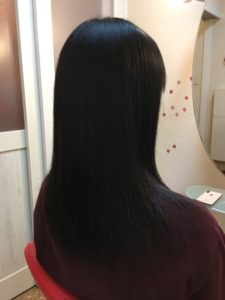 この時期髪はとても疲れています。